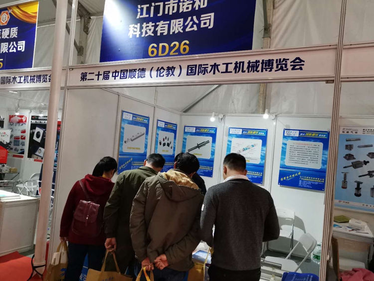 TIWINOK欧美午夜精品一区二区蜜桃.jpg